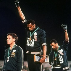 Podium (VENDIDO/SOLD OUT)