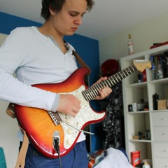 Un(der)cover The King