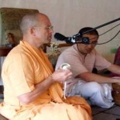 Hare Krishna Mahamantra, Bhakti Bringa Govinda Swami