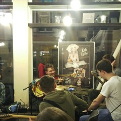 Baltasis kiras Andrius Mamontovas Foje Nieko panasaus gyvai at Vilnius