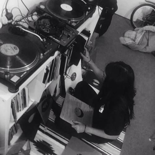 Listen to Vinyl mix live. nov by PEGGY GOU in Dj mix playlist online for  free on SoundCloud