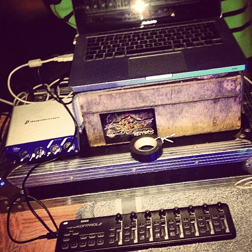 SGANG UR BRAIN LIVE SET EXTRACT - 15112k14 - LOKOMOTIVE' FAM   SATOR SS