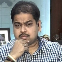 CBI arrests Trinamool MP Srinjoy Basu in connection with Sarada Chit Fund scam.