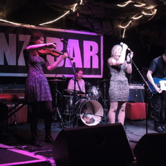 Sheryl Crow - Tomorrow Never Dies