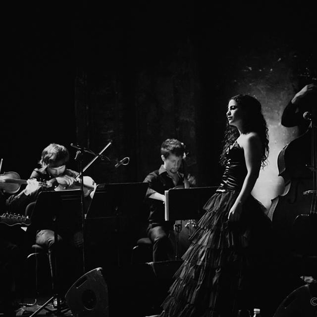 Emel Mathlouthi - B'ghalbetek / بغيبتك نزل الشتي- آمال مثلوثي