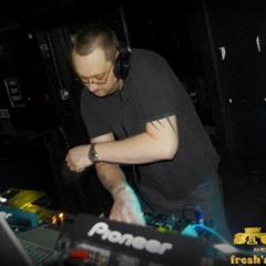 Jo's UK Garage Mixed By Gary Strife