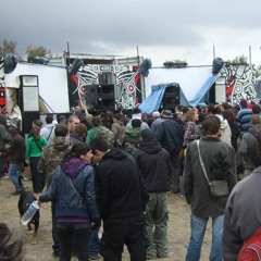 MiX TrIbgab ............... La BoItE eT lEs ClOuS bIsOuS