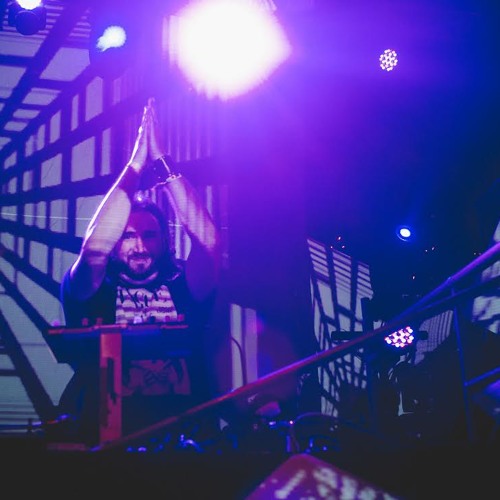 Live @ Rifflandia Festival 2014