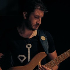 THE BUMP (Alain Caron) - Everton Nardini - Baixo Fretless