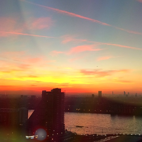 Stream London Sunset (Time-lapse Soundtrack with Video Link) by