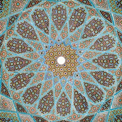 آیاتی از سوره‌ رحمان به یاد قربانیان فاجعه‌ی منا. روحشان شاد و دل عزیزانشان آرام