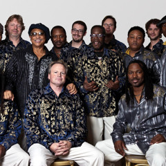 The Earth Wind & Fire Experience feat Al McKay koncertzālē Rīga
