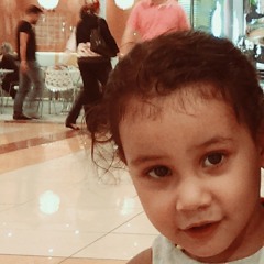 تاليا وخالو