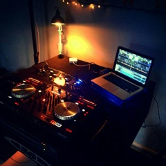 DJ MAX at Remix