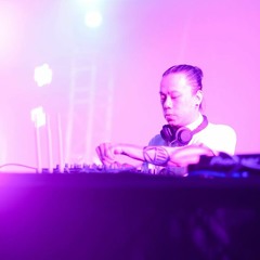 Miko Van Chong - Robot Stage Mix