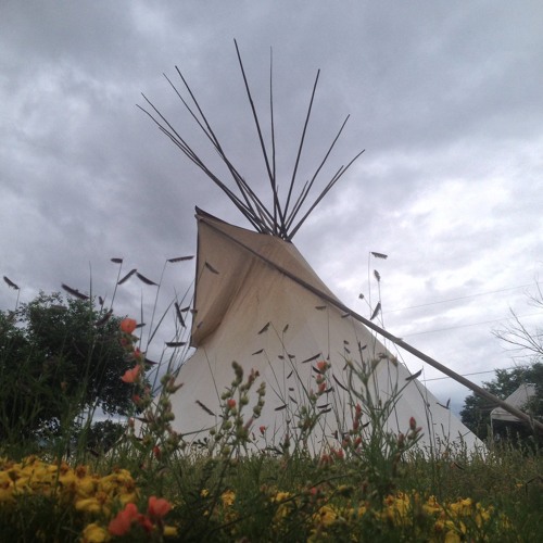 Cedric Nez singing Whitehorse songs, Tristan Smith Drumming