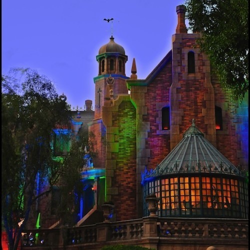 Haunted Mansion Area Loop