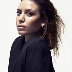 Lykke Li - Hold On, We're Going Home (Drake) Live Albert Hall, Manchester 15 - 11 - 14