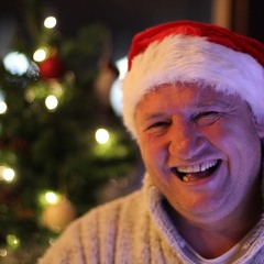 Jeff Ollerhead - Give A Little Love For Christmas