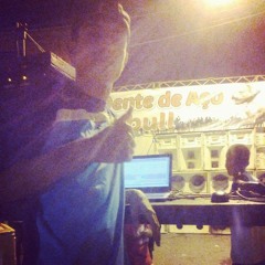 == MC BRINQUEDO - TCHACA TCHA DIG DIN [ BAILE DO P.E ] [ DJ's BRANKINHO SJM & LUAN DO FINAL FELIZ ]