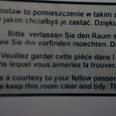 As a courtesy to your fellow passenger please keep this room clean and tidy / Warszawa Krakow 031214
