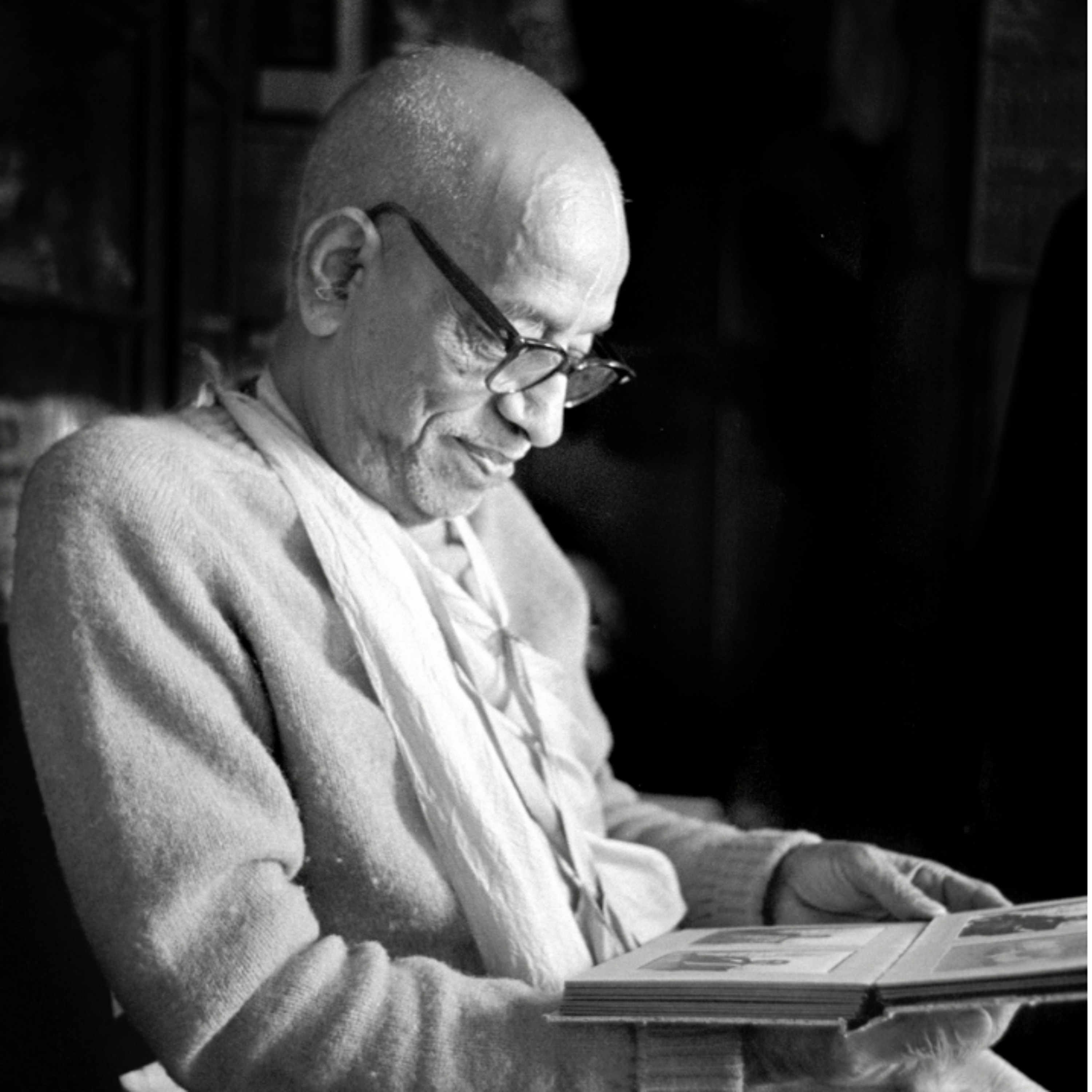 Srila Prabhupada's Perfection Of Discipleship - October 27, 2014 episode artwork