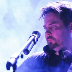 Berencsi Attila : Halhatatlan csók