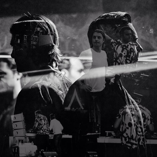 Axwell Λ Ingrosso - On My Way [HQ Live at UMF Japan 2014]