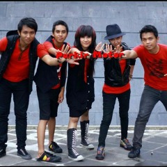 TERBANG - KOTAK (Cover by My Band "Parkir Motor") @Final Festival Rock se-Kaltim)