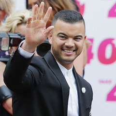 Guy Sebastian Performs "Linger" Acoustic