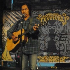 31. Sisir Tanah - Lagu 1 (Live On Panggung Rakyat #2)