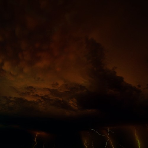 Hardstyle from the thunderclouds Episode 011