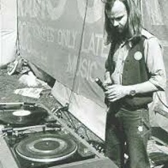 scratching  and turntablism