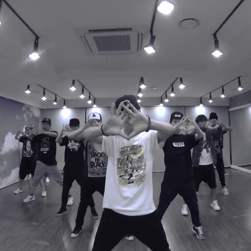 Stream Exo Dubstep Intro Mashup Exo Two Moons Bts We Are Bulletproof By Behind Closed Doors Listen Online For Free On Soundcloud