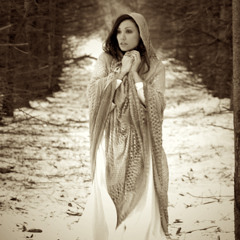 Happy Xmas (War Is Over) - Dolls Come To Life