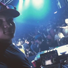 Mc Menininho - Joga Essa Bunda Pro Ar { DEEJAYCAAIO DOOG }