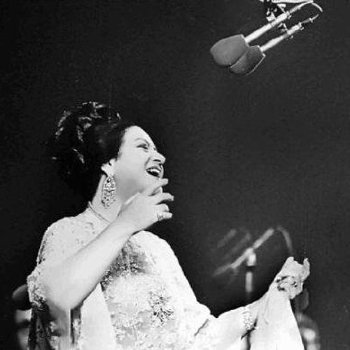 أنت ياجنة حبي واشتياقي