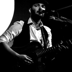 Fairytale of New York (The Pogues)