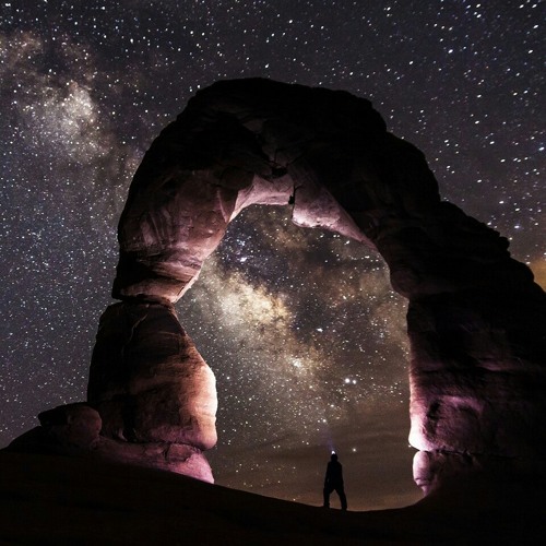 الانشاد الجمهوري: أحمدك اللهم