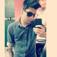 Quinta feira. Charlie bronw jr