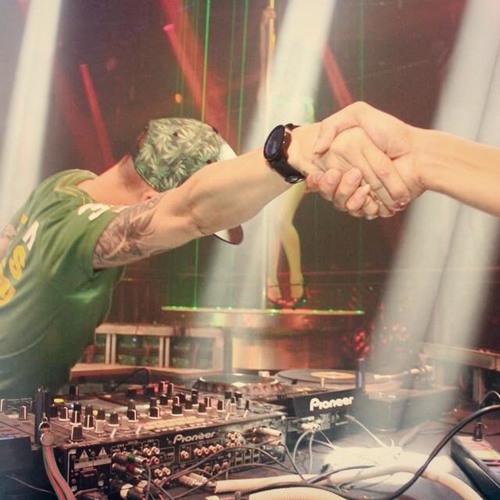 Nonstop - Vol 4 - Happy New Years 2015 - Rin DJ