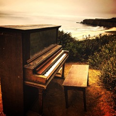 Forgotten Piano Dreams - Royalty Free Music