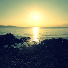 Mozambo & Basic Tape - Bright Side (Ft. Julia Church)