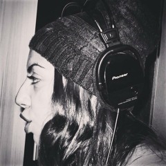 not a Pro COVER Nicki Minaj - I get crazy (part of it)