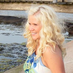 Mikaela Loord - Skör Som Glas - Demo