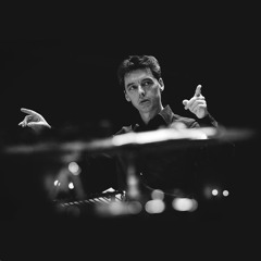 Mozart - Symphony 29 (conducting)