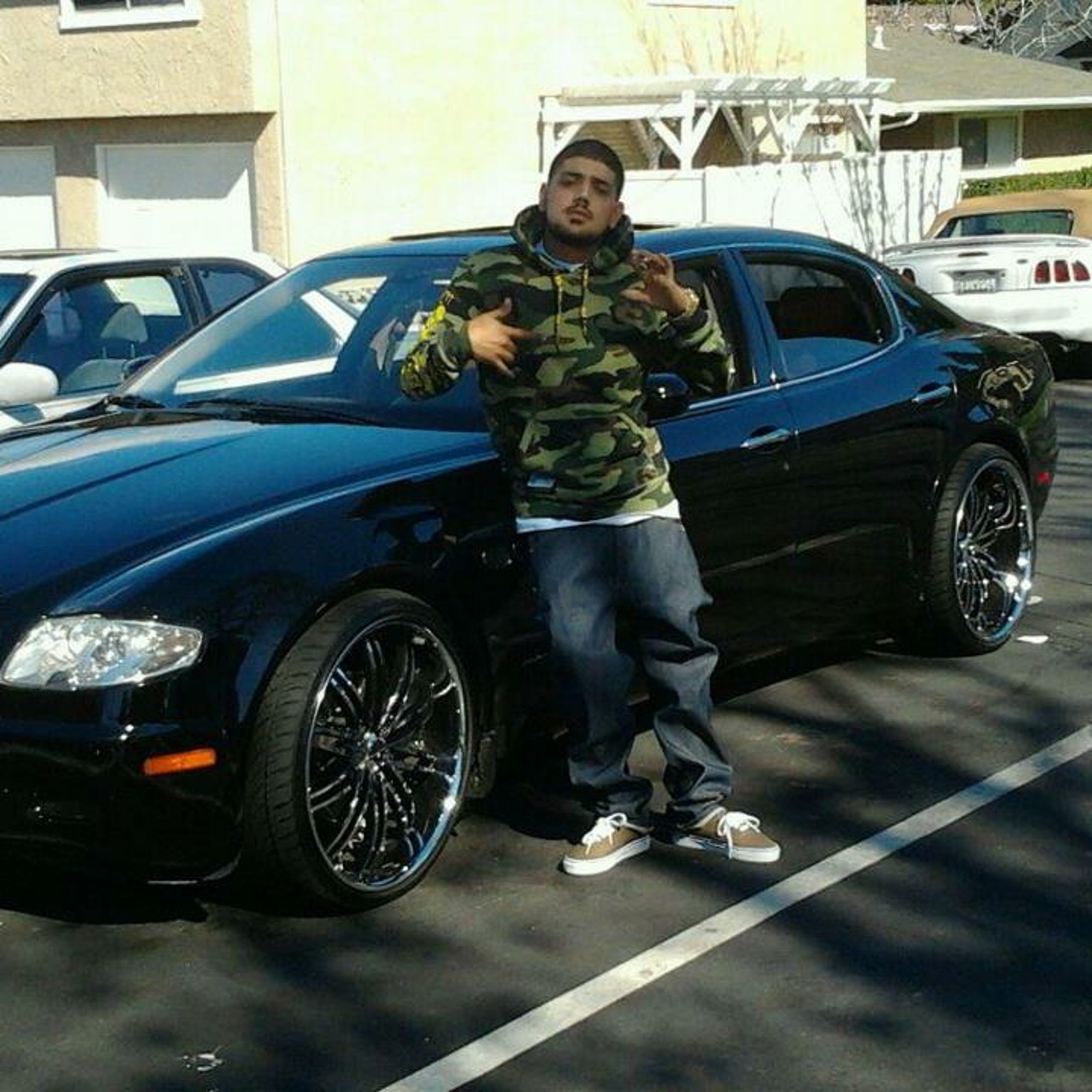 DOT BAYNGZ CHECK HIM OUT TRUST ME...!!!