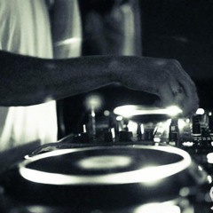 Muther fuckn techno and shit