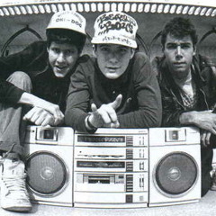 ✧ﾟ ･:*(Acapella: Beastie Boys - Super Disco Breakin')*: ･ﾟ✧