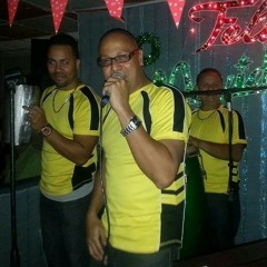 Eres Mía Romeo Bachata By Los Caballeros de la Tarima